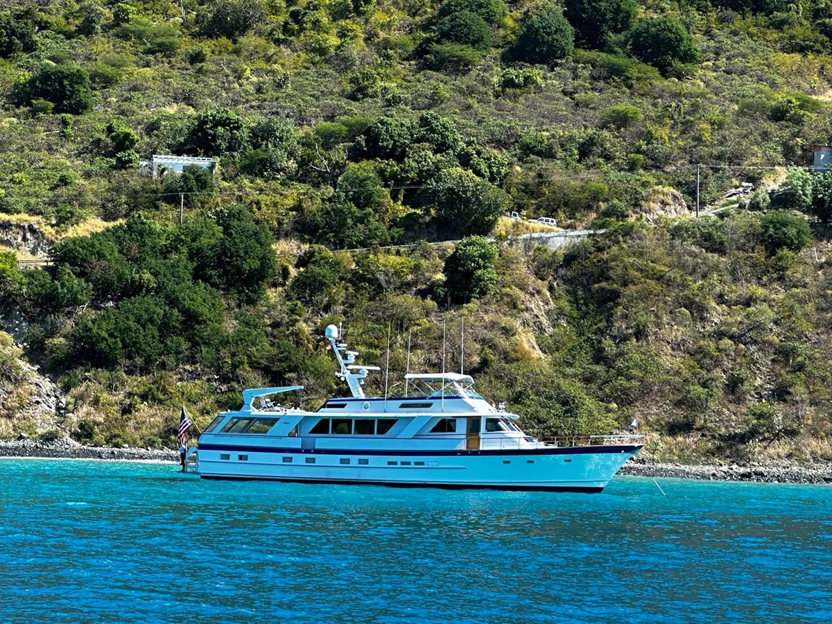 https://arconyachts.ams3.digitaloceanspaces.com/89592/conversions/large_4844135-optimize.jpg