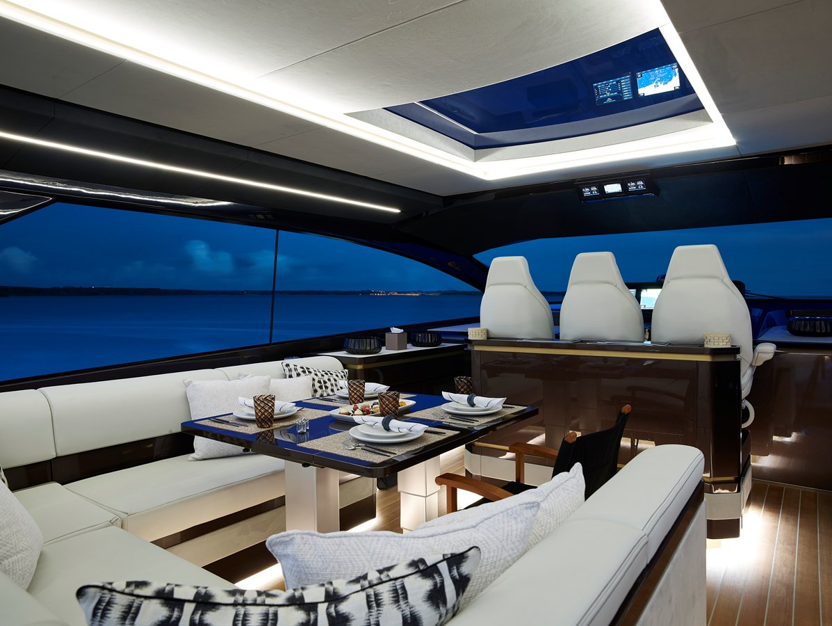 https://arconyachts.ams3.digitaloceanspaces.com/89733/conversions/large_4032392-optimize.jpg