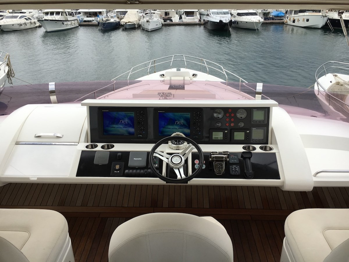 https://arconyachts.ams3.digitaloceanspaces.com/89819/conversions/large_2516161-optimize.jpg