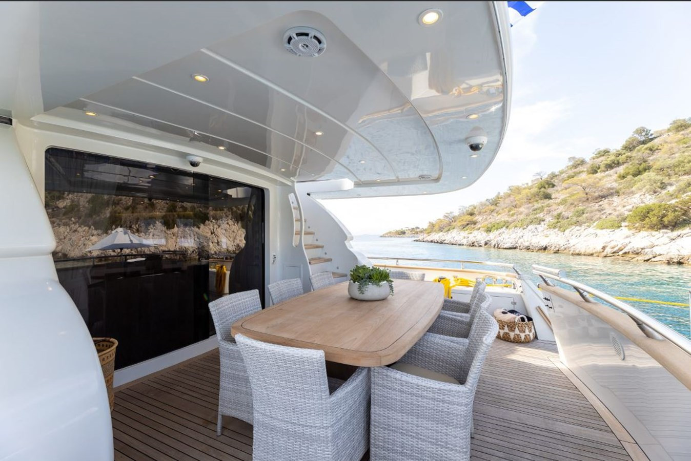 https://arconyachts.ams3.digitaloceanspaces.com/89975/conversions/large_3967316-optimize.jpg