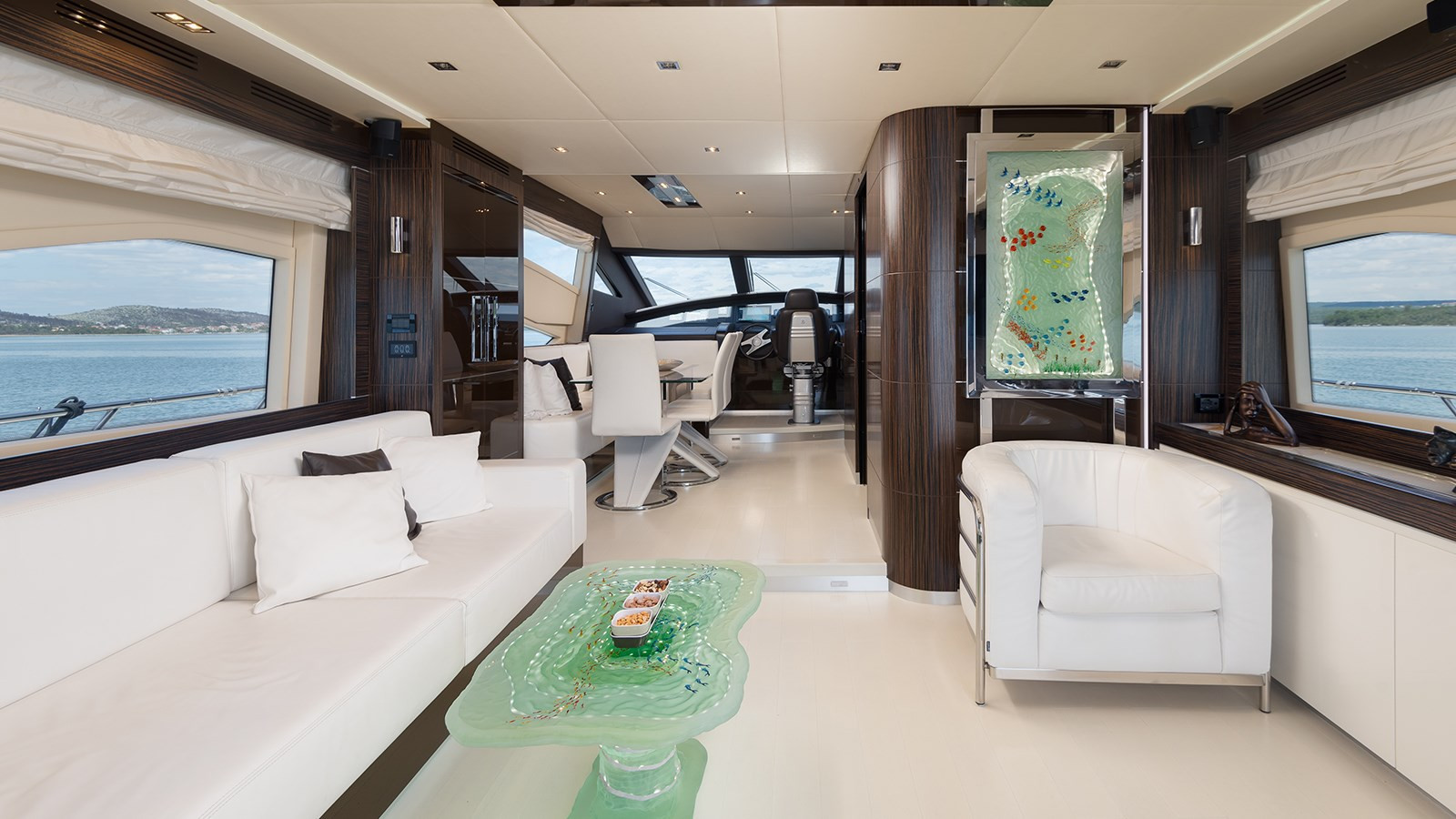https://arconyachts.ams3.digitaloceanspaces.com/89993/conversions/large_3977979-optimize.jpg