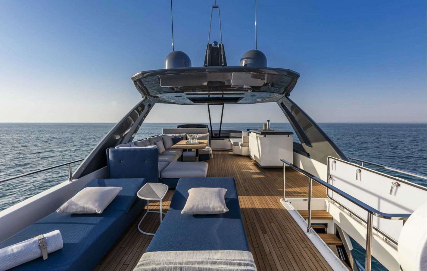 https://arconyachts.ams3.digitaloceanspaces.com/90047/conversions/large_4509913-optimize.jpg