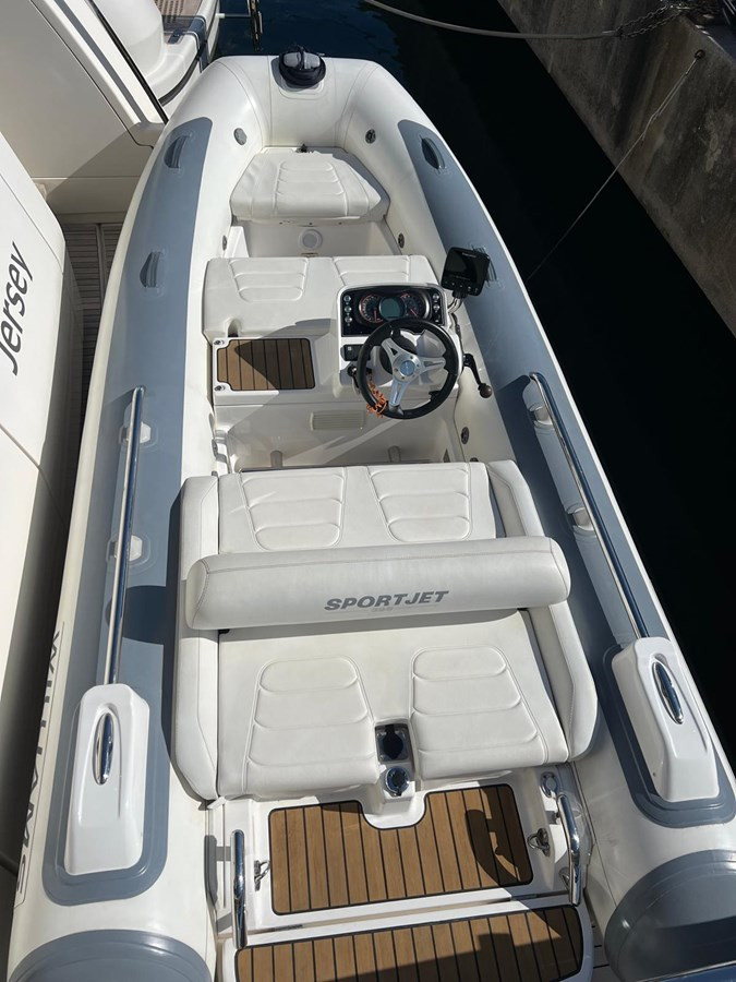 https://arconyachts.ams3.digitaloceanspaces.com/90080/conversions/large_4509925-optimize.jpg