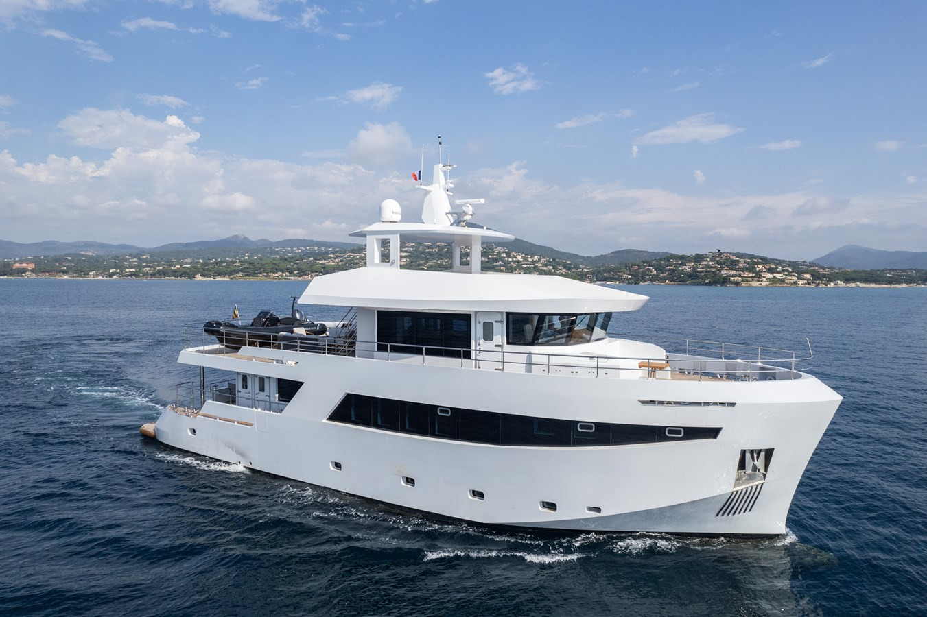 https://arconyachts.ams3.digitaloceanspaces.com/90093/conversions/large_4280704-optimize.jpg