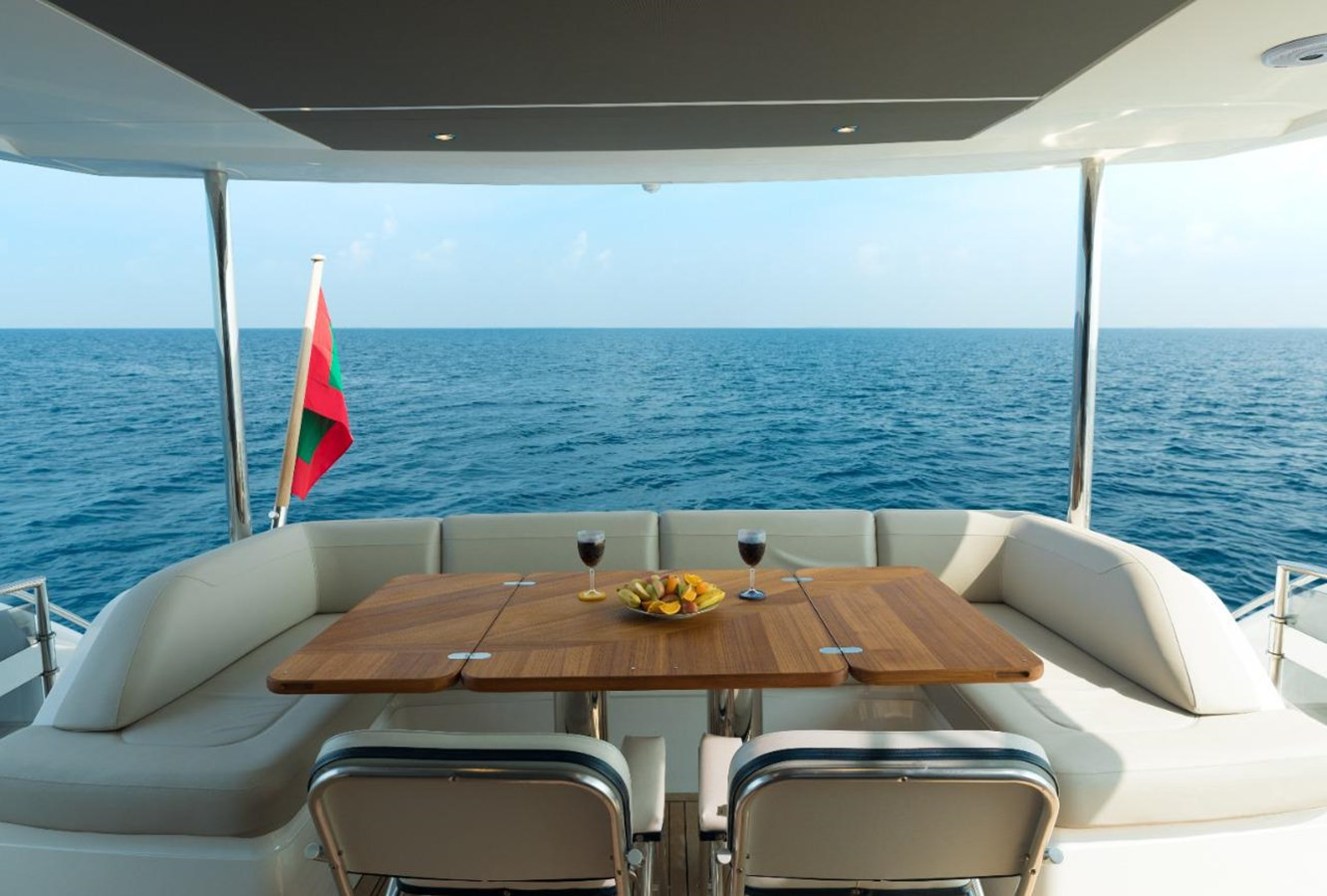 https://arconyachts.ams3.digitaloceanspaces.com/90100/conversions/large_4756052-optimize.jpg
