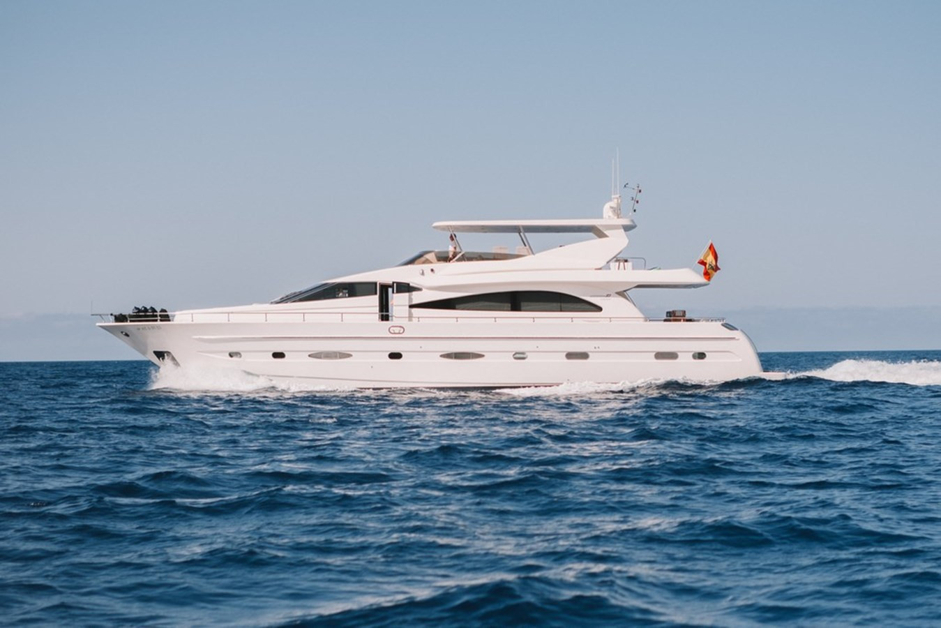 https://arconyachts.ams3.digitaloceanspaces.com/90232/conversions/large_4618375-optimize.jpg