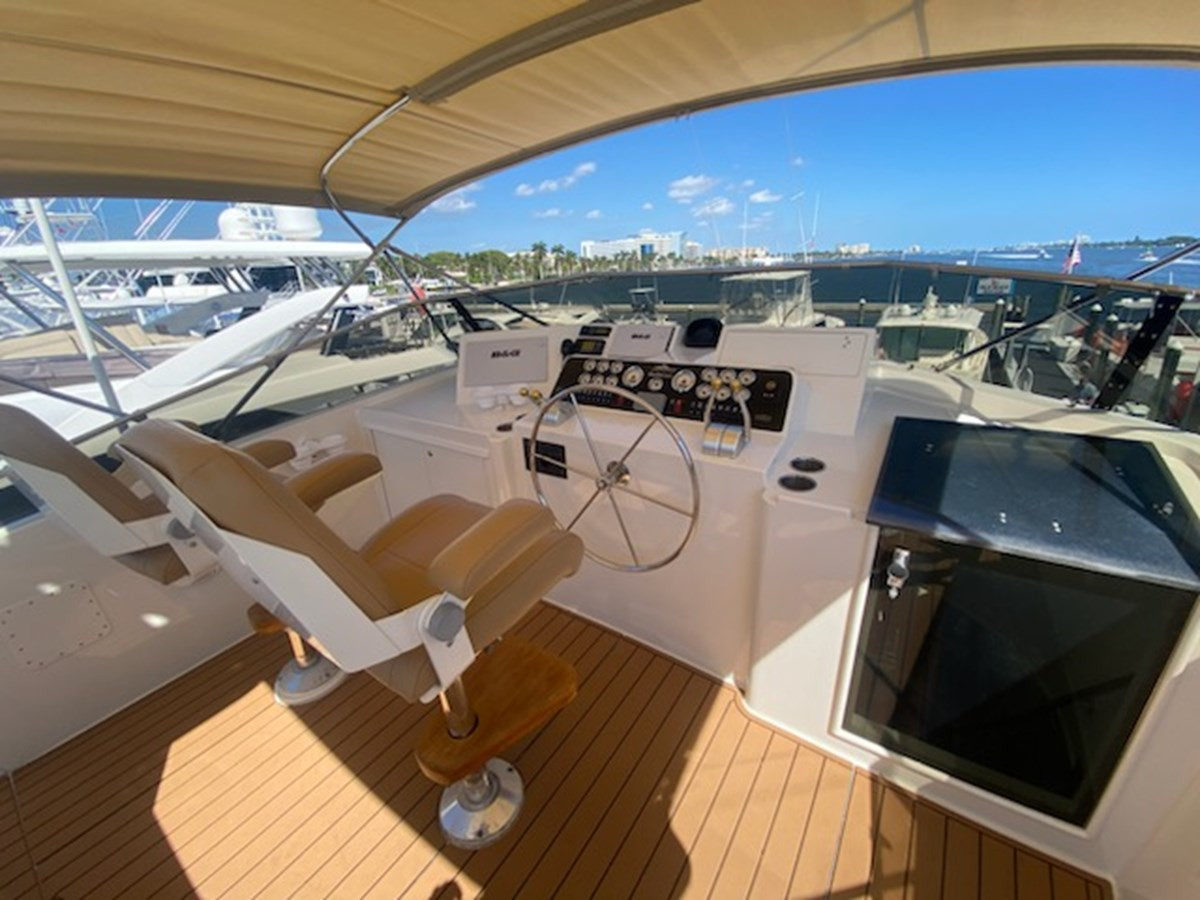 https://arconyachts.ams3.digitaloceanspaces.com/90334/conversions/large_3751138-optimize.jpg