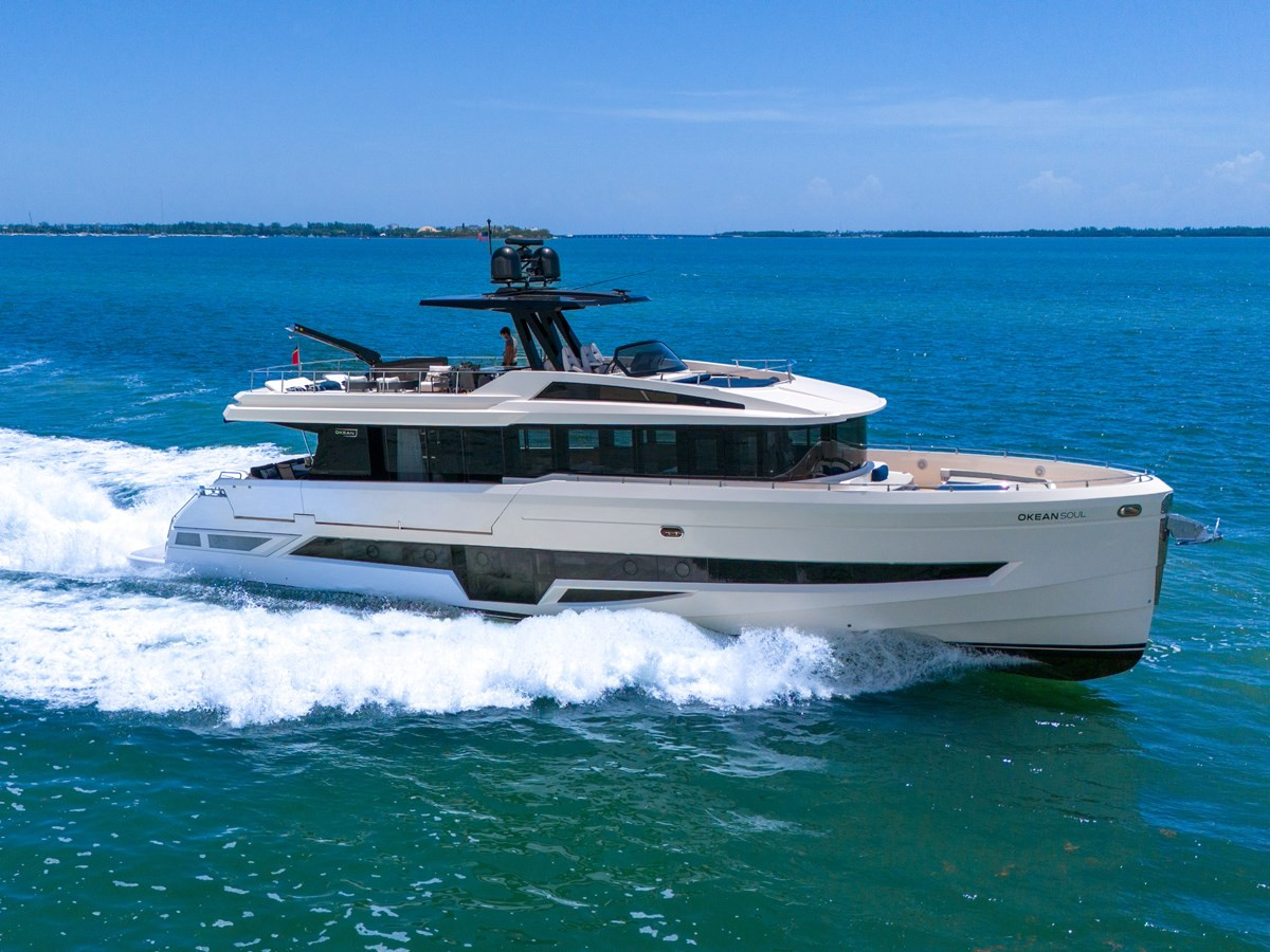 https://arconyachts.ams3.digitaloceanspaces.com/90335/conversions/large_4738392-optimize.jpg