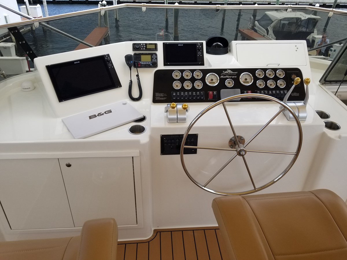 https://arconyachts.ams3.digitaloceanspaces.com/90337/conversions/large_3751139-optimize.jpg