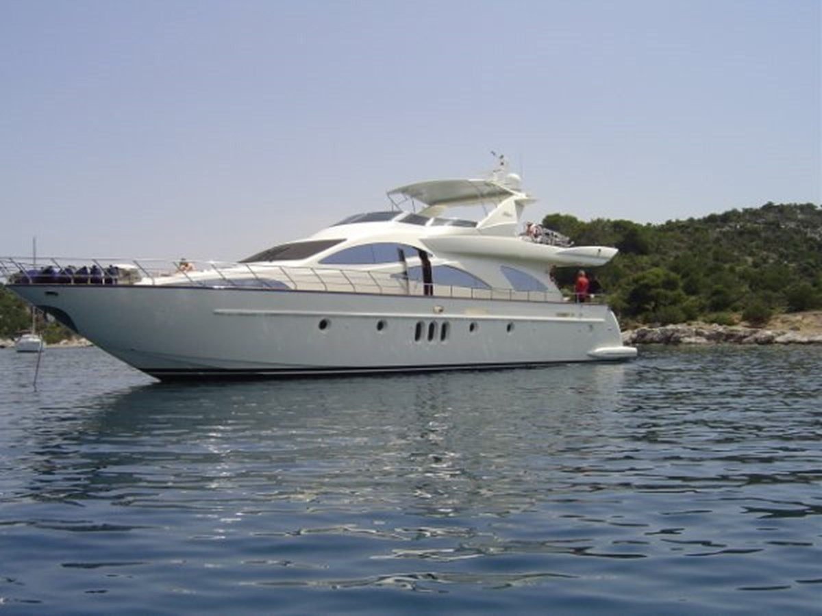 https://arconyachts.ams3.digitaloceanspaces.com/90339/conversions/large_3677132-optimize.jpg