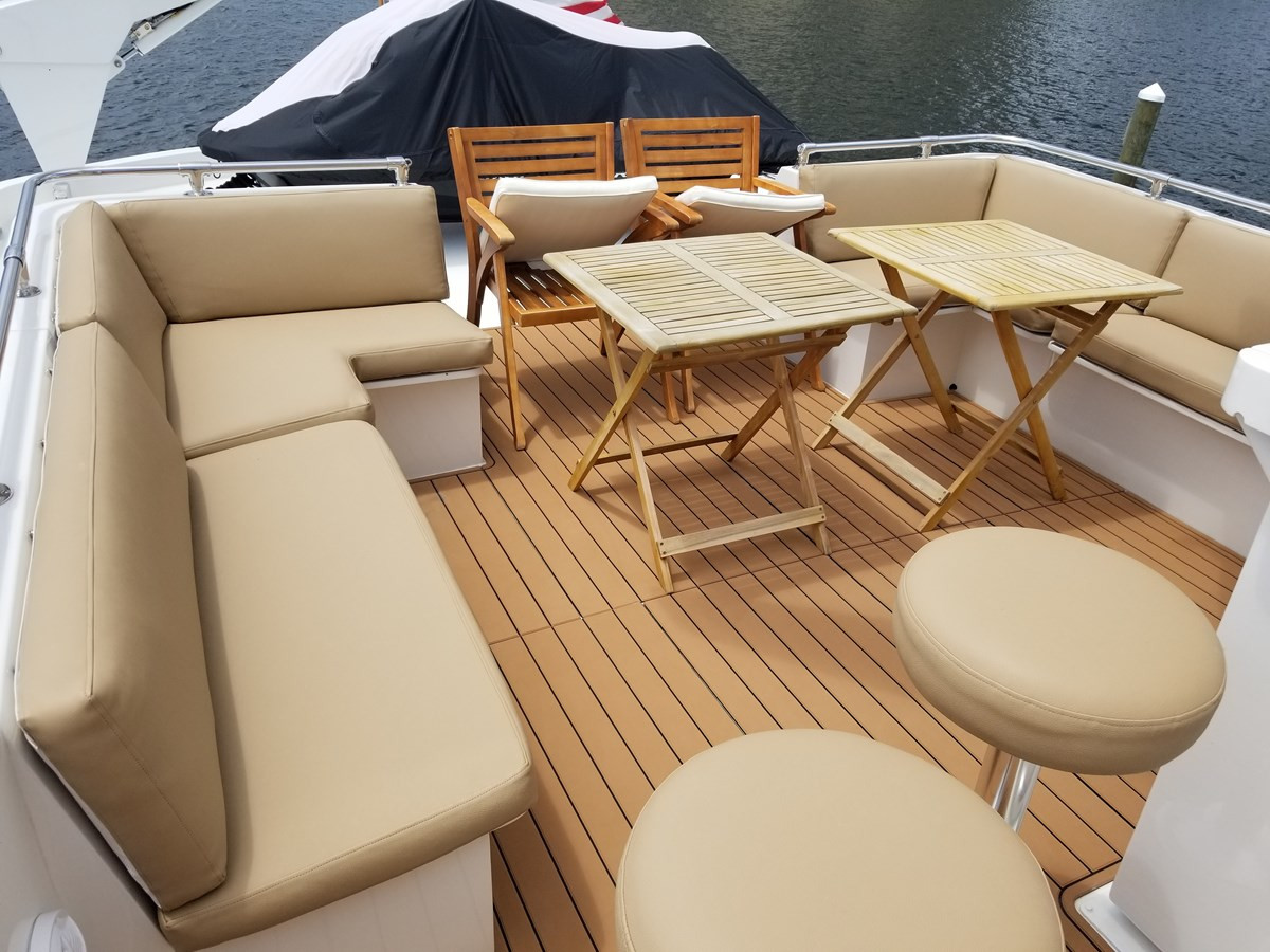 https://arconyachts.ams3.digitaloceanspaces.com/90346/conversions/large_3751142-optimize.jpg