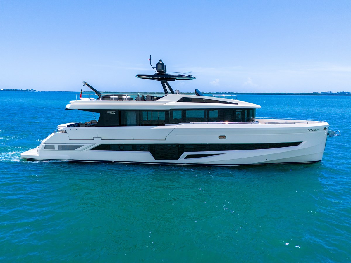 https://arconyachts.ams3.digitaloceanspaces.com/90386/conversions/large_4738408-optimize.jpg