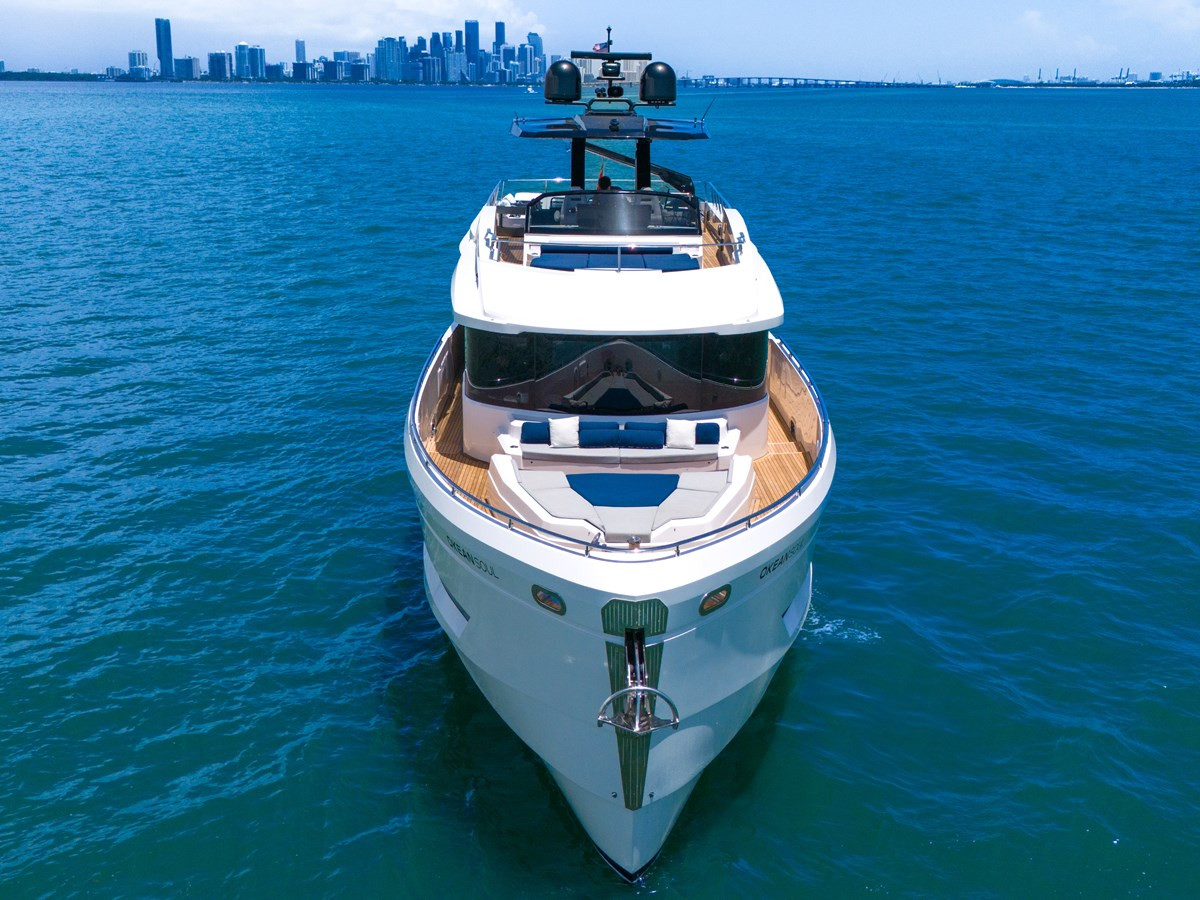 https://arconyachts.ams3.digitaloceanspaces.com/90401/conversions/large_4738413-optimize.jpg