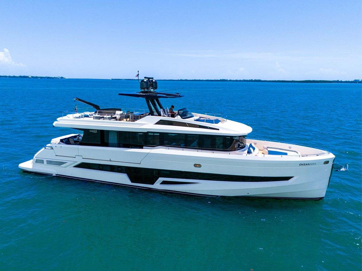 https://arconyachts.ams3.digitaloceanspaces.com/90407/conversions/large_4738415-optimize.jpg