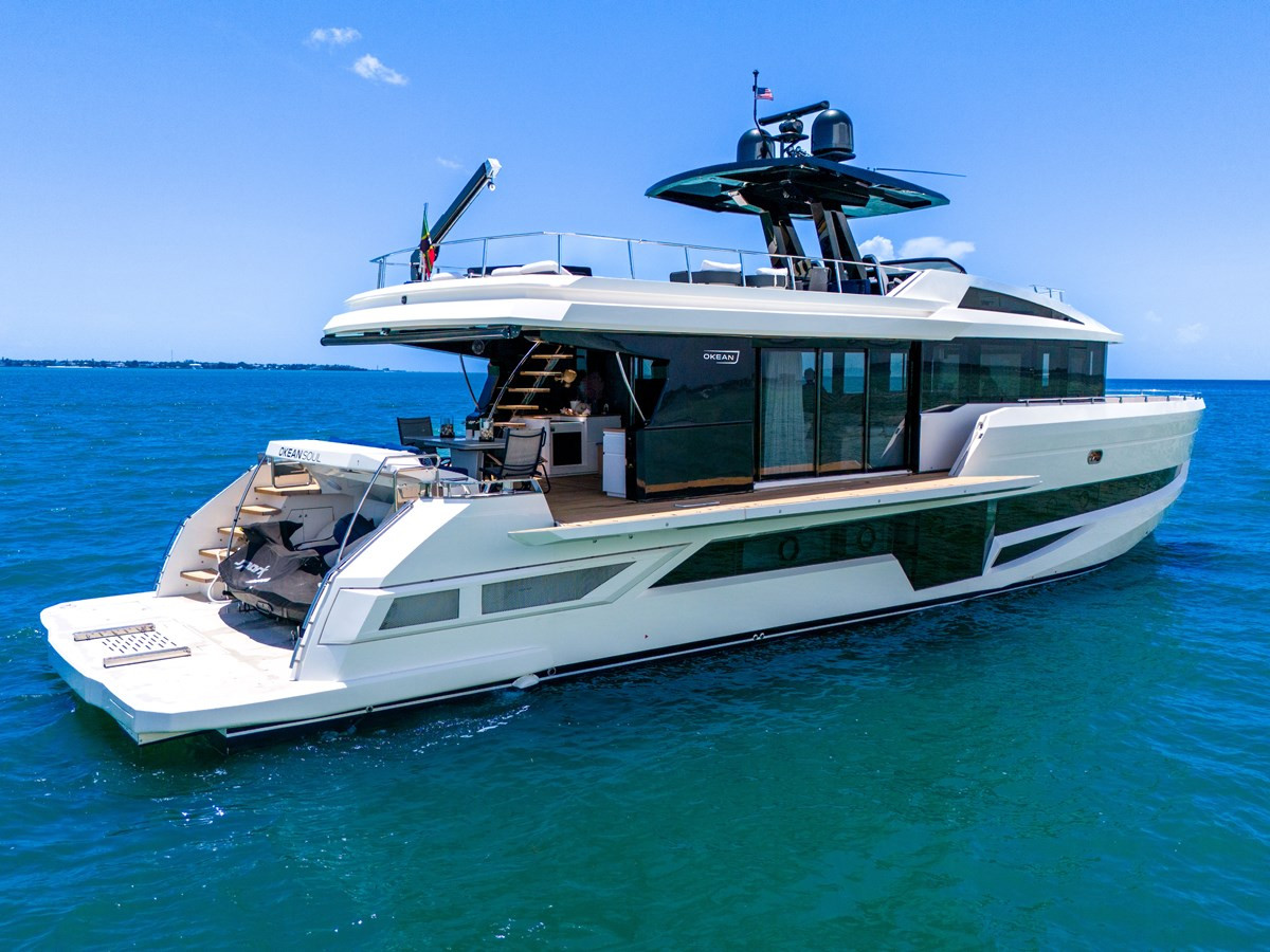 https://arconyachts.ams3.digitaloceanspaces.com/90418/conversions/large_4738419-optimize.jpg