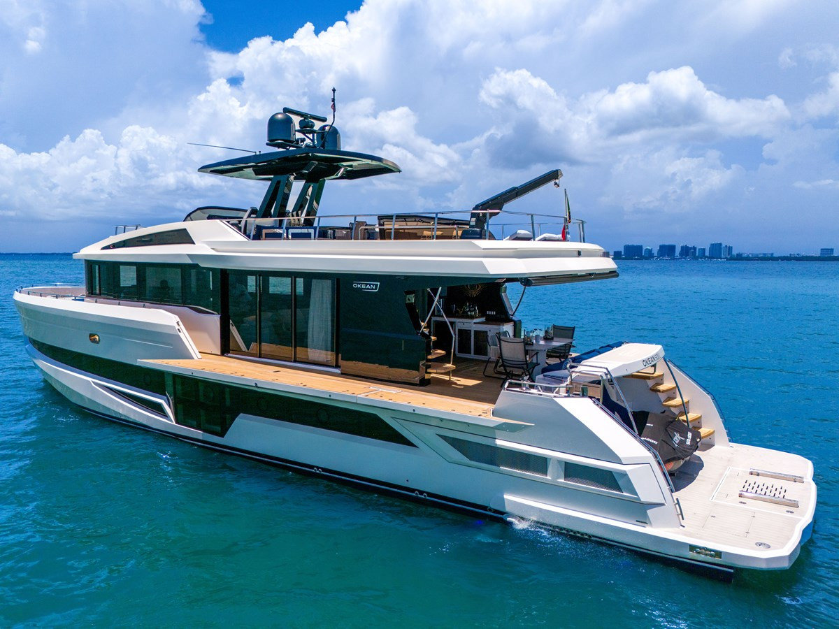 https://arconyachts.ams3.digitaloceanspaces.com/90449/conversions/large_4738430-optimize.jpg