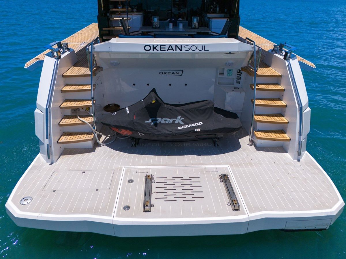 https://arconyachts.ams3.digitaloceanspaces.com/90468/conversions/large_4738436-optimize.jpg