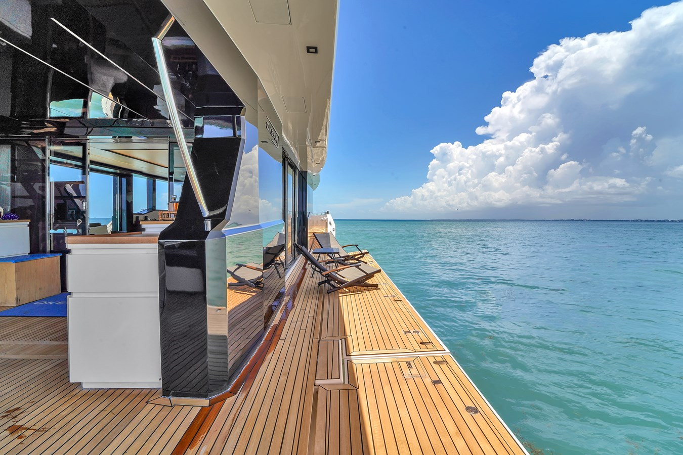 https://arconyachts.ams3.digitaloceanspaces.com/90497/conversions/large_4738445-optimize.jpg