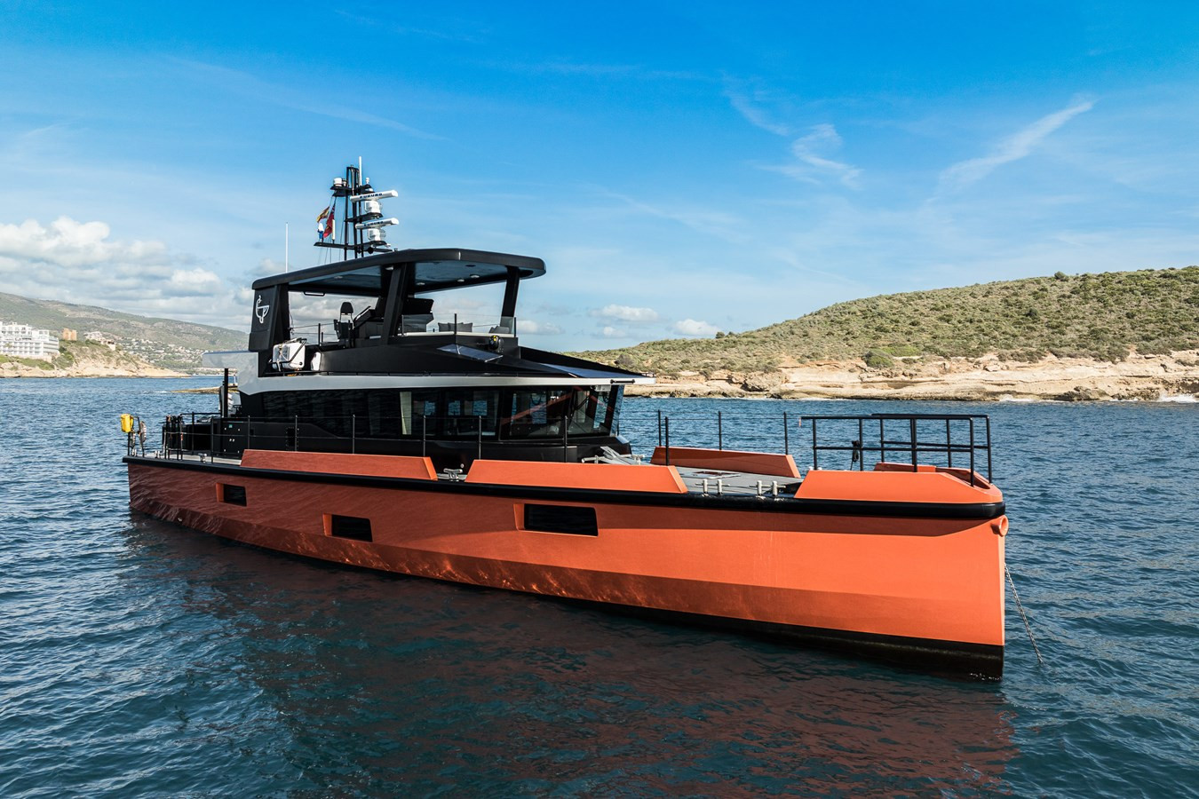 https://arconyachts.ams3.digitaloceanspaces.com/90542/conversions/large_4417814-optimize.jpg