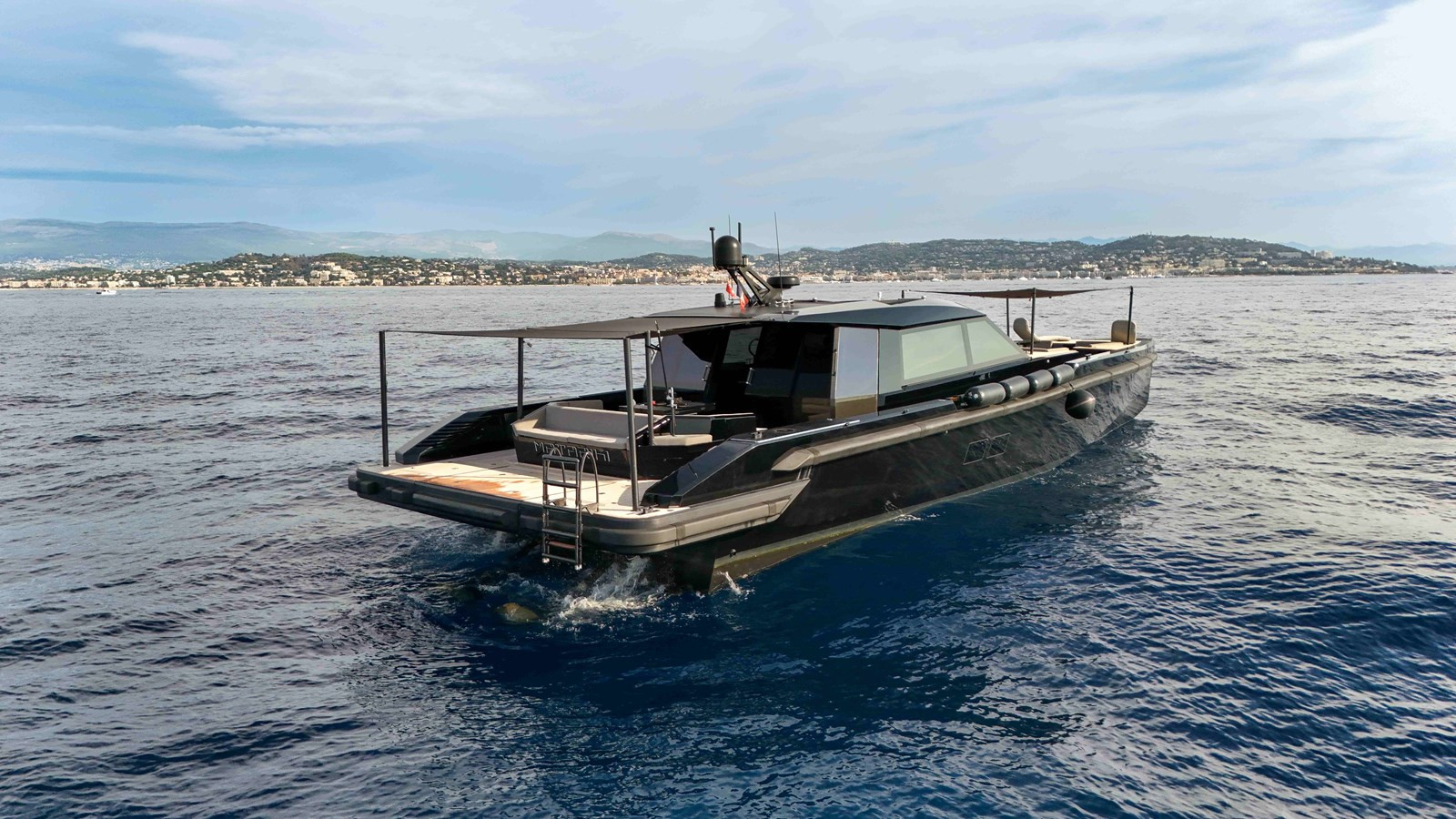 https://arconyachts.ams3.digitaloceanspaces.com/90704/conversions/large_4820285-optimize.jpg