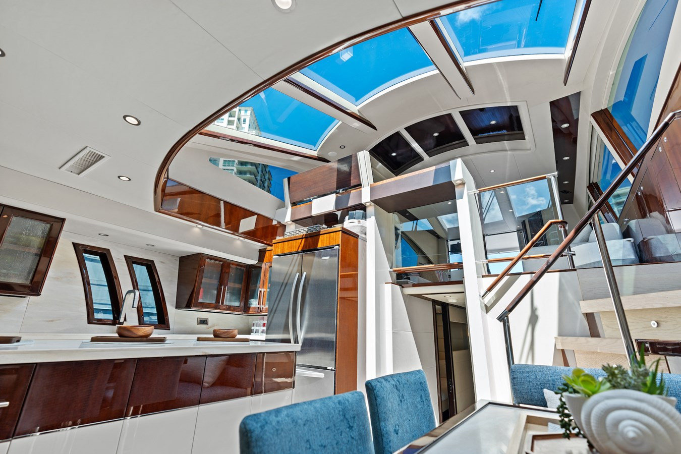 https://arconyachts.ams3.digitaloceanspaces.com/90728/conversions/large_4587906-optimize.jpg