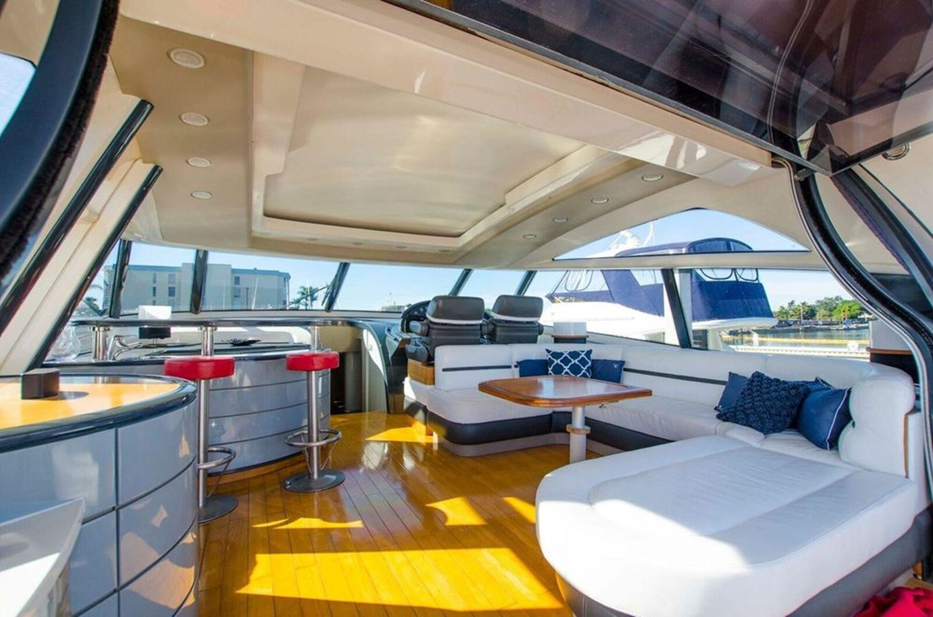 https://arconyachts.ams3.digitaloceanspaces.com/90754/conversions/large_2788349-optimize.jpg