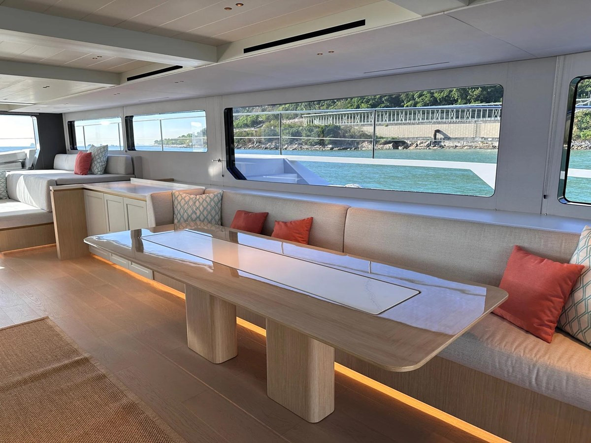 https://arconyachts.ams3.digitaloceanspaces.com/90889/conversions/large_4227395-optimize.jpg