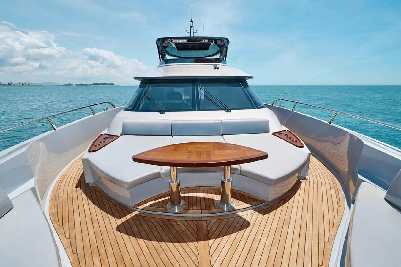 https://arconyachts.ams3.digitaloceanspaces.com/91132/conversions/large_4601252-optimize.jpg