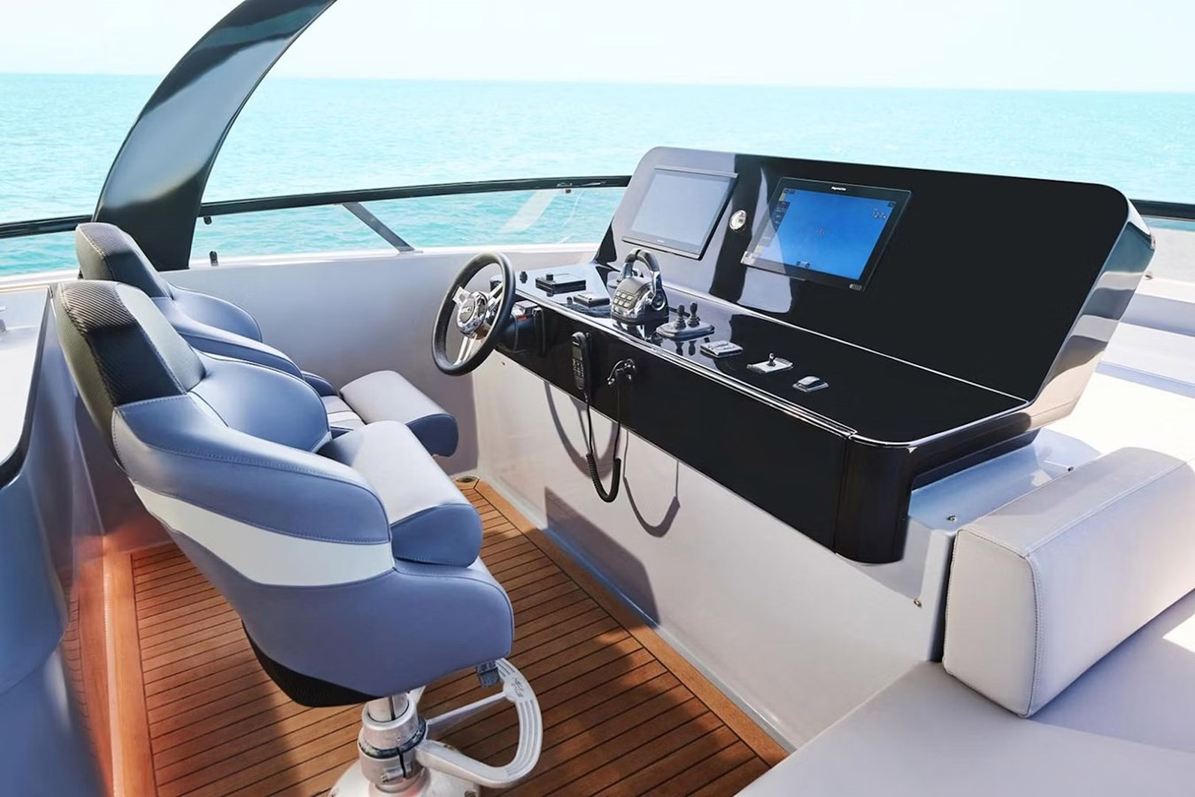 https://arconyachts.ams3.digitaloceanspaces.com/91149/conversions/large_4601259-optimize.jpg