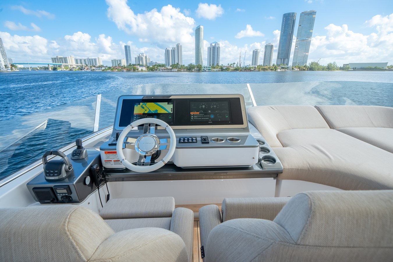 https://arconyachts.ams3.digitaloceanspaces.com/91226/conversions/large_4688938-optimize.jpg