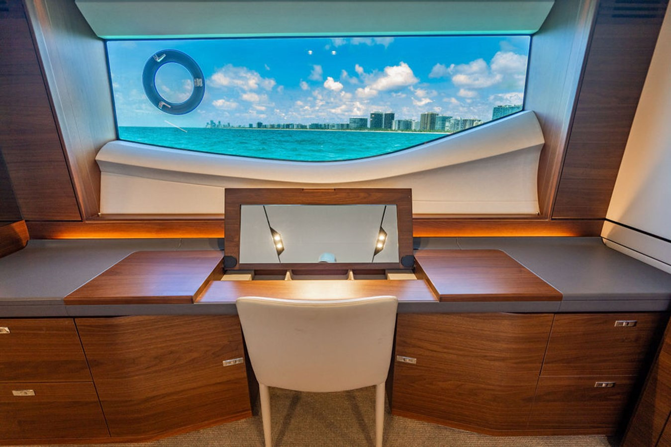 https://arconyachts.ams3.digitaloceanspaces.com/91349/conversions/large_4725906-optimize.jpg