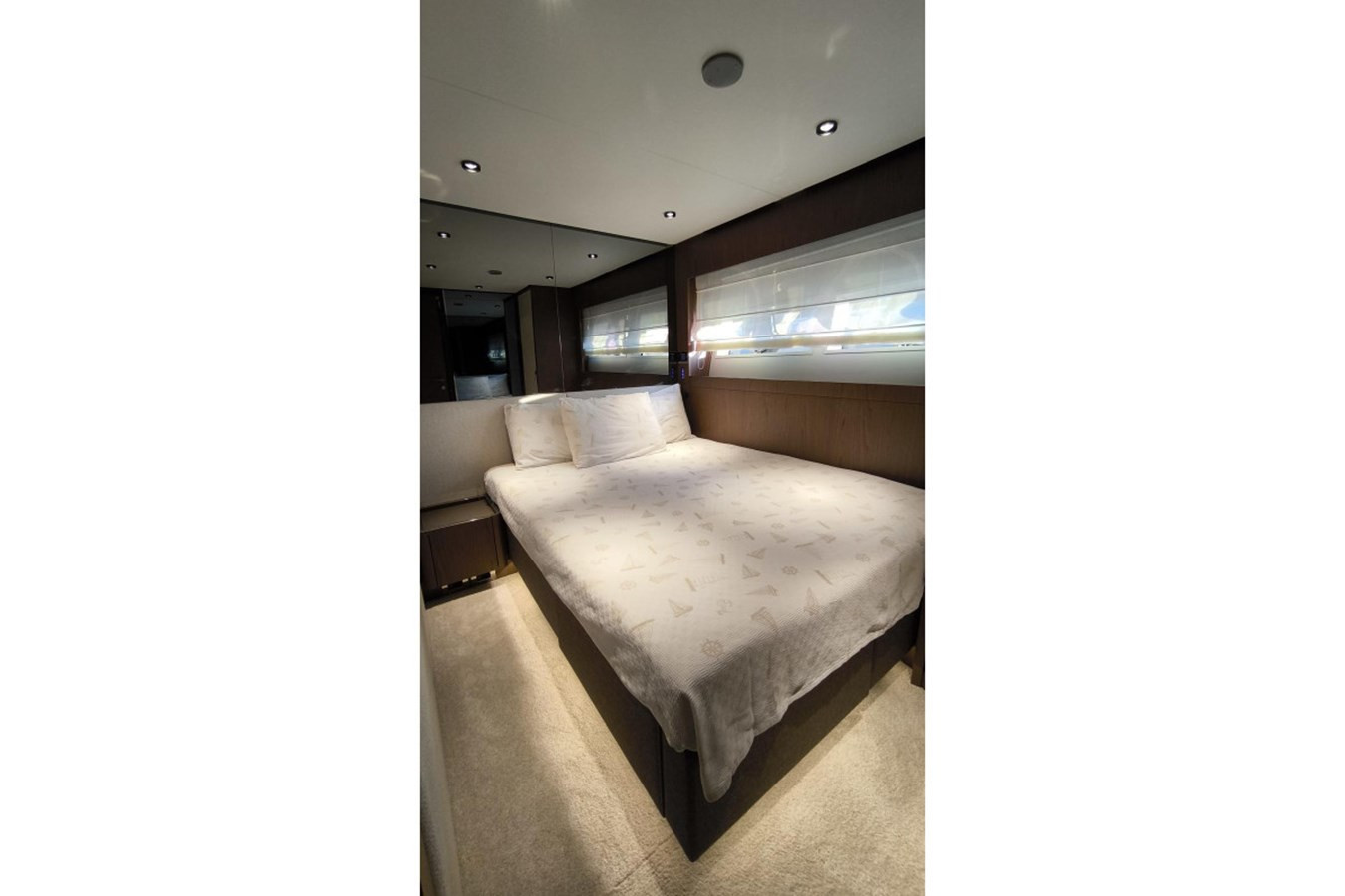 https://arconyachts.ams3.digitaloceanspaces.com/91377/conversions/large_4522250-optimize.jpg