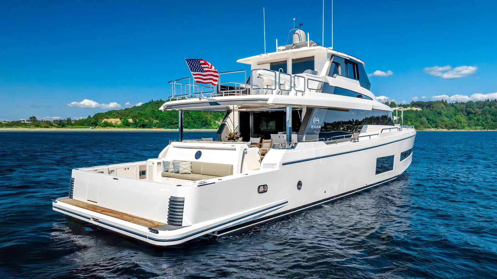 https://arconyachts.ams3.digitaloceanspaces.com/91386/conversions/large_4299954-optimize.jpg