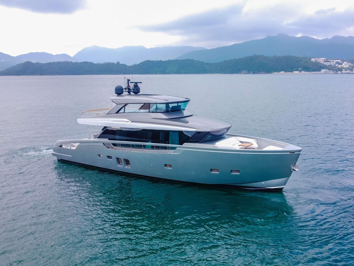 https://arconyachts.ams3.digitaloceanspaces.com/91404/conversions/large_4700828-optimize.jpg