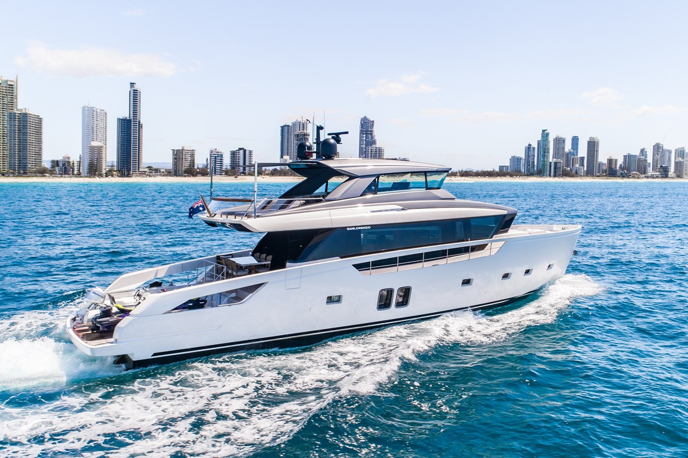 https://arconyachts.ams3.digitaloceanspaces.com/91428/conversions/large_4707017-optimize.jpg