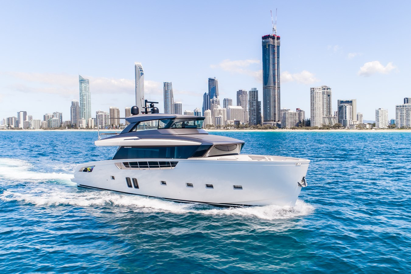 https://arconyachts.ams3.digitaloceanspaces.com/91431/conversions/large_4707018-optimize.jpg
