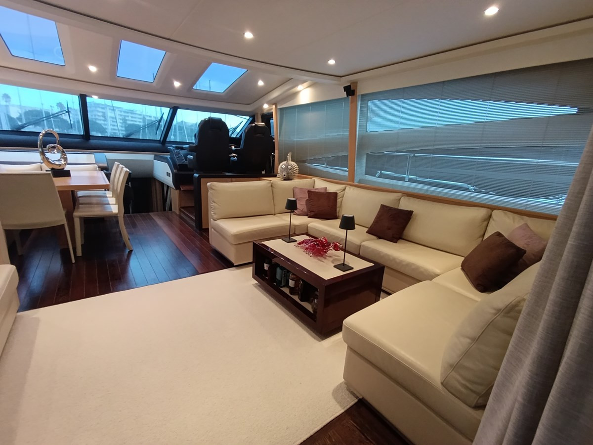 https://arconyachts.ams3.digitaloceanspaces.com/91567/conversions/large_4601751-optimize.jpg