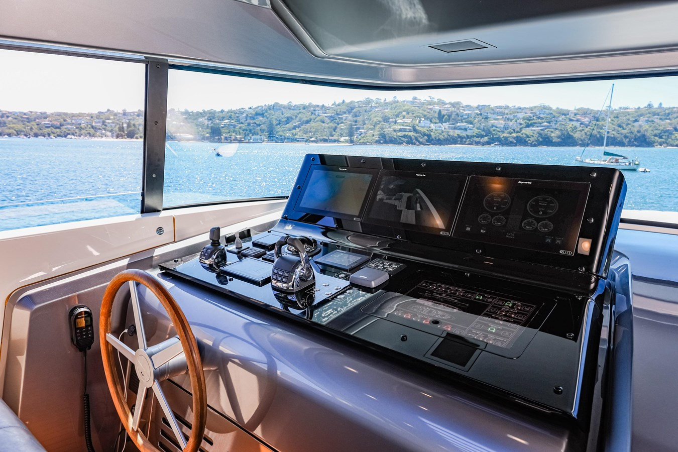 https://arconyachts.ams3.digitaloceanspaces.com/91617/conversions/large_4708376-optimize.jpg