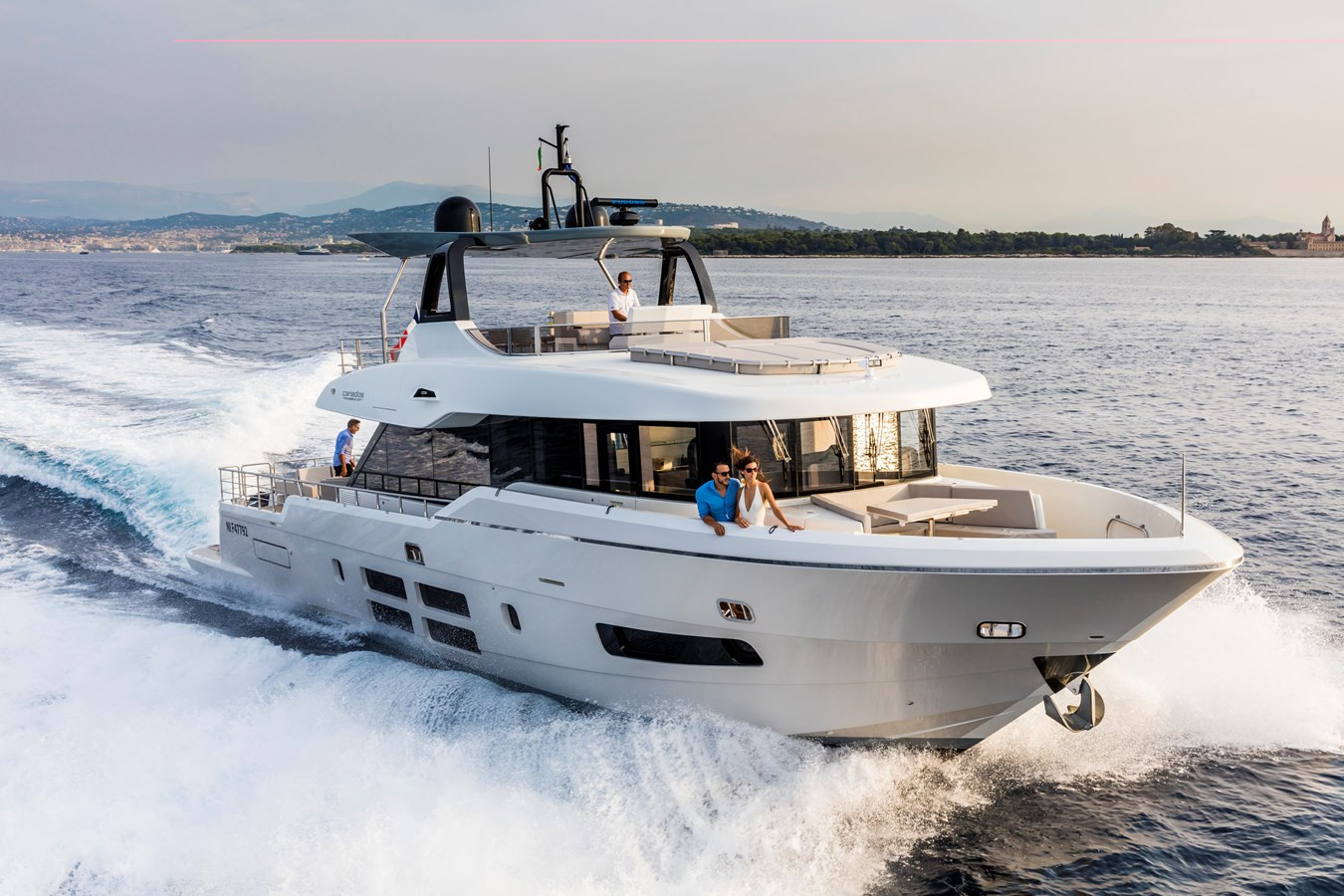 https://arconyachts.ams3.digitaloceanspaces.com/91618/conversions/large_3775197-optimize.jpg