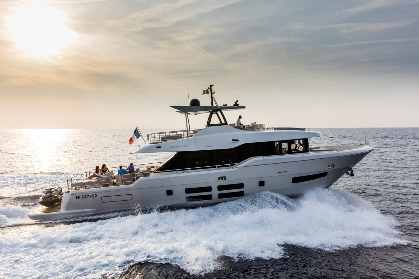 https://arconyachts.ams3.digitaloceanspaces.com/91627/conversions/large_3775200-optimize.jpg