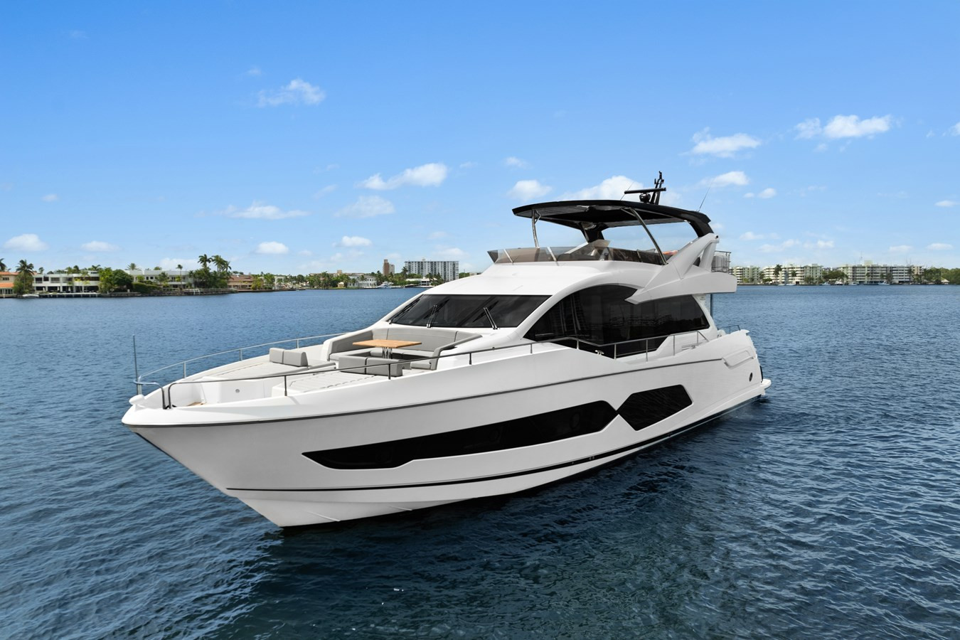 https://arconyachts.ams3.digitaloceanspaces.com/91706/conversions/large_4294751-optimize.jpg
