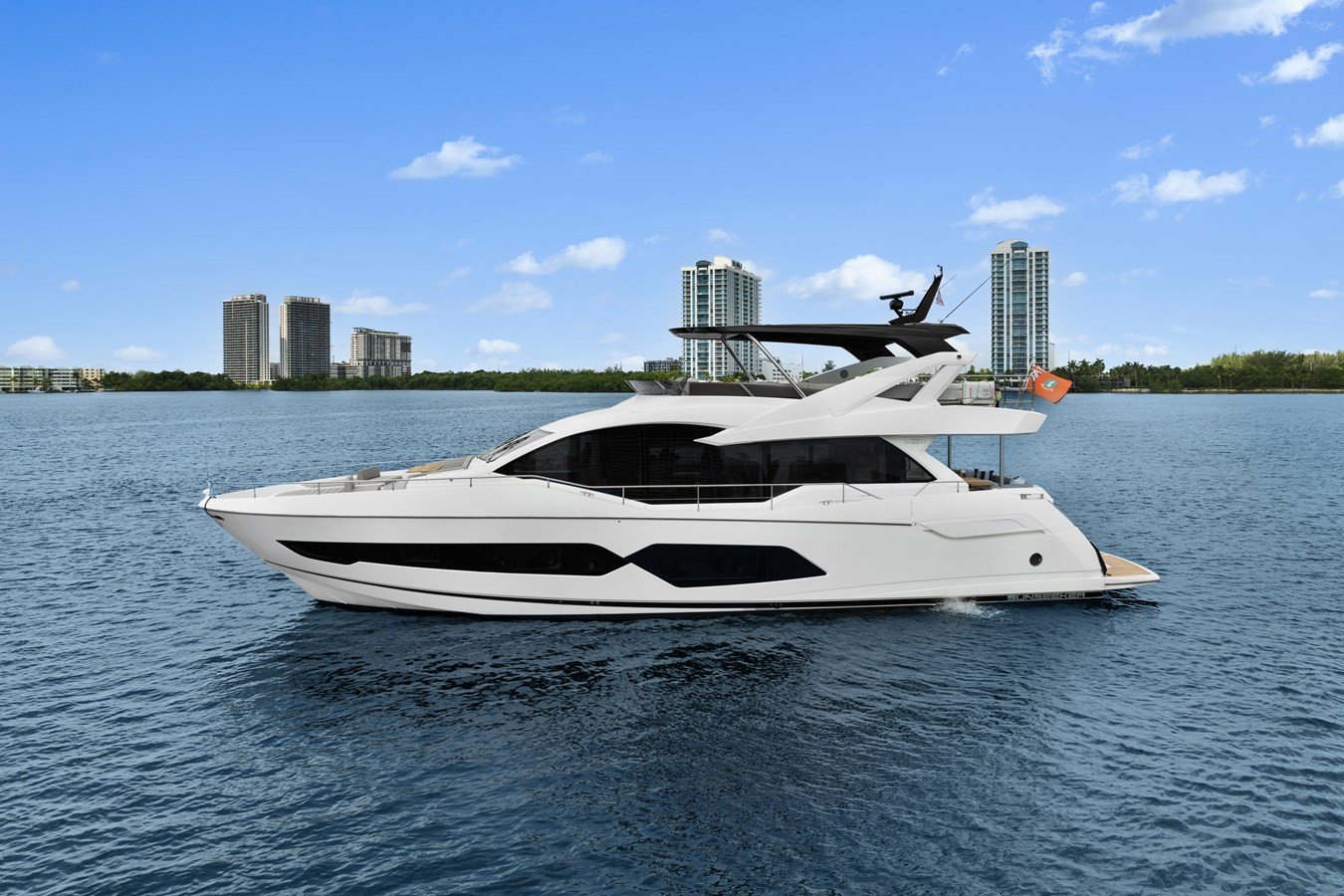 https://arconyachts.ams3.digitaloceanspaces.com/91724/conversions/large_4294757-optimize.jpg