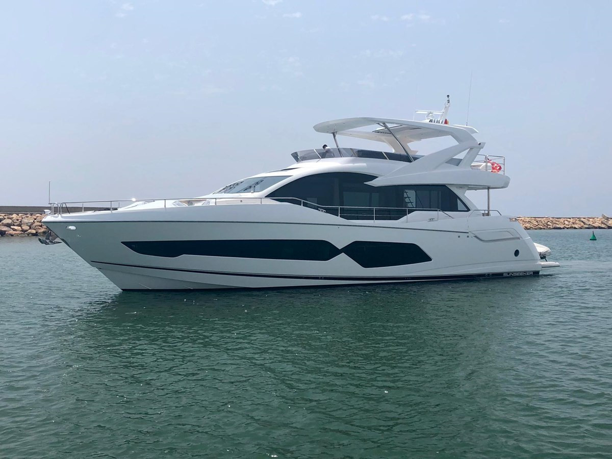 https://arconyachts.ams3.digitaloceanspaces.com/91742/conversions/large_3717980-optimize.jpg