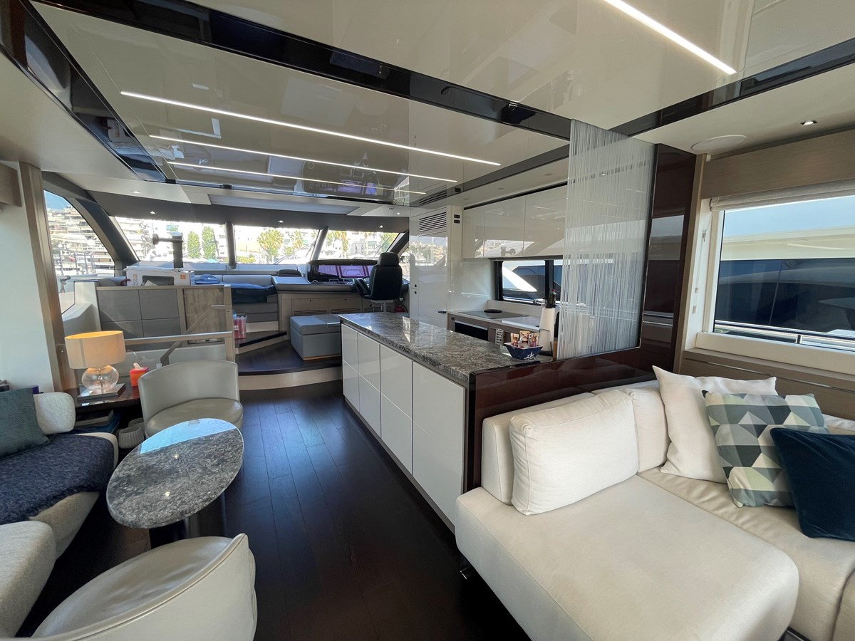 https://arconyachts.ams3.digitaloceanspaces.com/91778/conversions/large_3717961-optimize.jpg