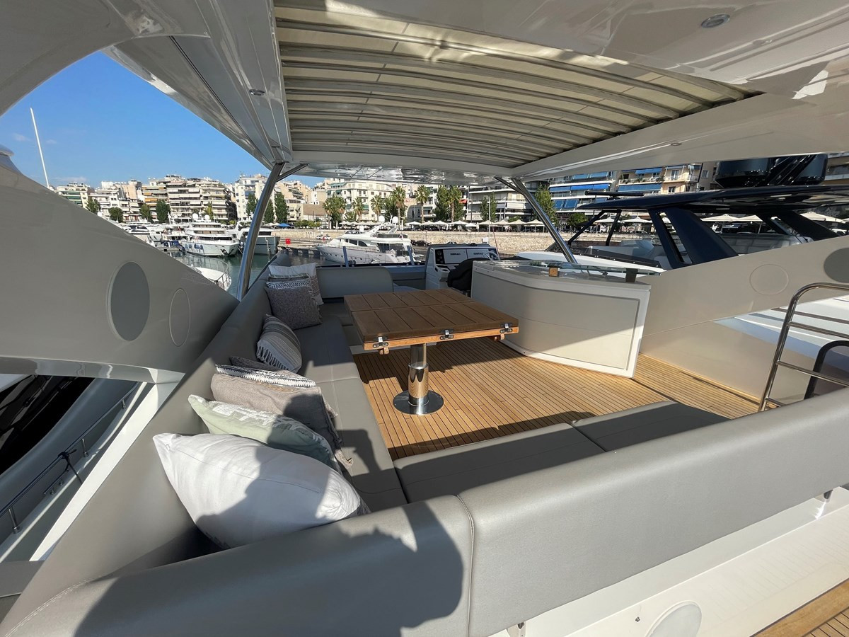 https://arconyachts.ams3.digitaloceanspaces.com/91800/conversions/large_3717968-optimize.jpg