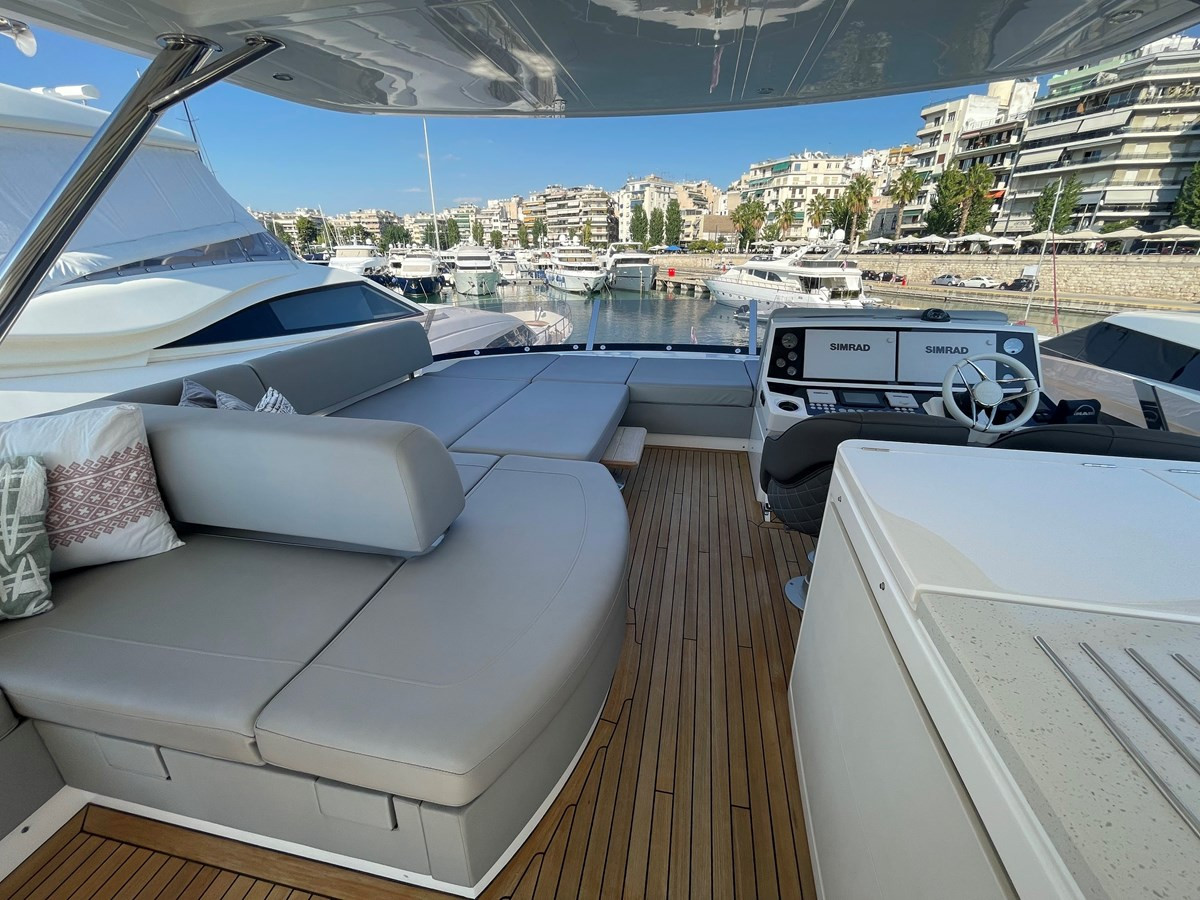 https://arconyachts.ams3.digitaloceanspaces.com/91806/conversions/large_3717970-optimize.jpg
