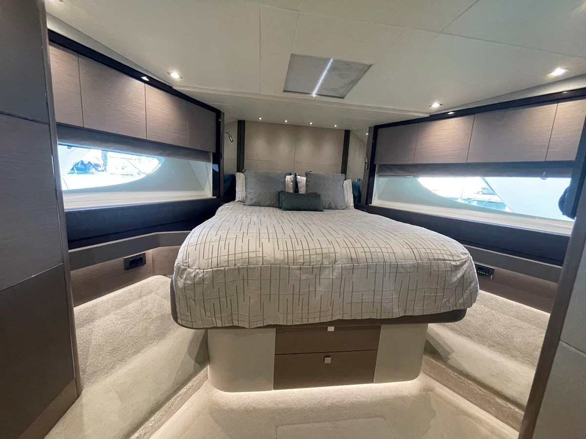 https://arconyachts.ams3.digitaloceanspaces.com/91826/conversions/large_3717978-optimize.jpg