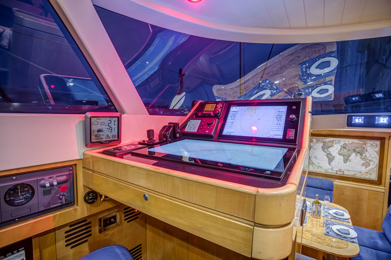 https://arconyachts.ams3.digitaloceanspaces.com/91901/conversions/large_3996652-optimize.jpg