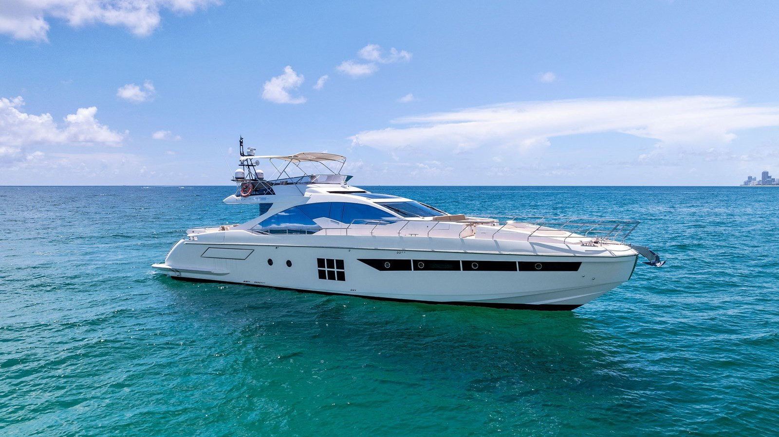 https://arconyachts.ams3.digitaloceanspaces.com/91948/conversions/large_4303823-optimize.jpg