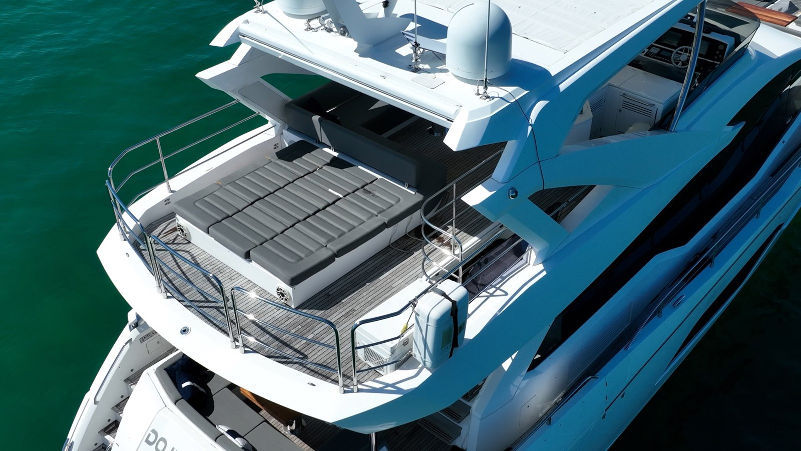 https://arconyachts.ams3.digitaloceanspaces.com/92147/conversions/large_4800214-optimize.jpg